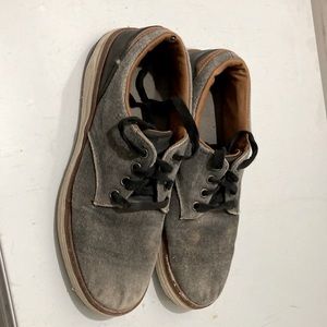 Size 8 canvas brand (George)